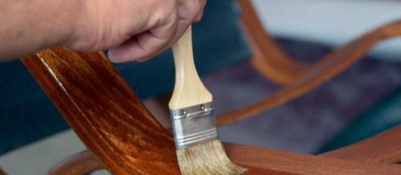 restaurar-mueble-pintura-Shutterstock-1200x900
